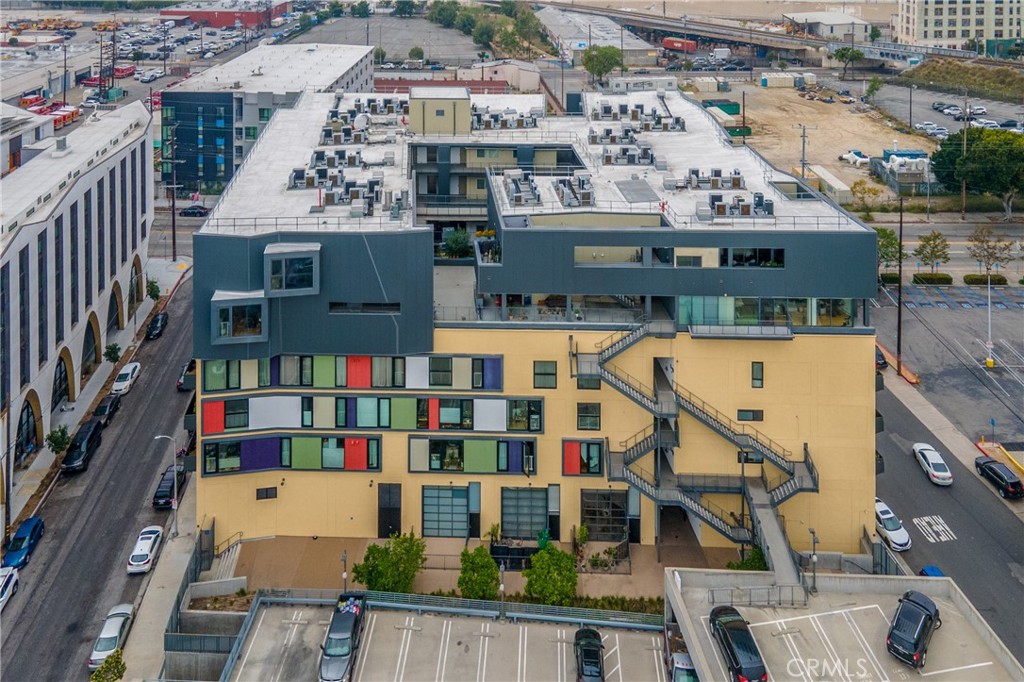 200 N San Fernando 119