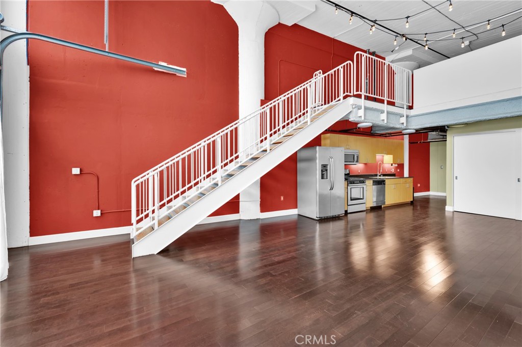 200 N San Fernando 119