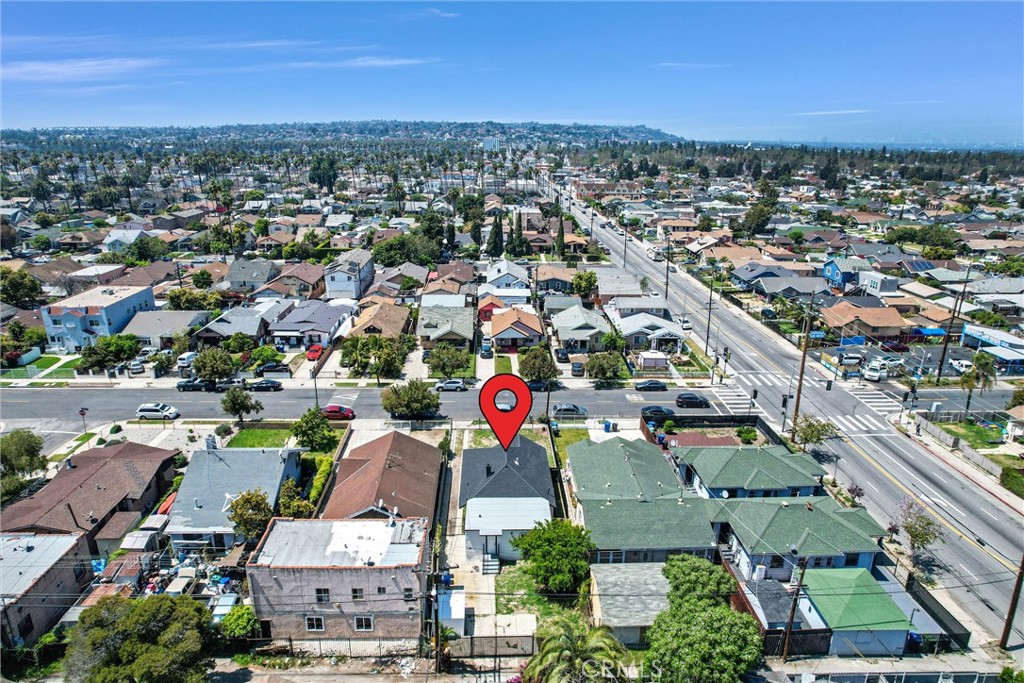 4412 S Gramercy Place