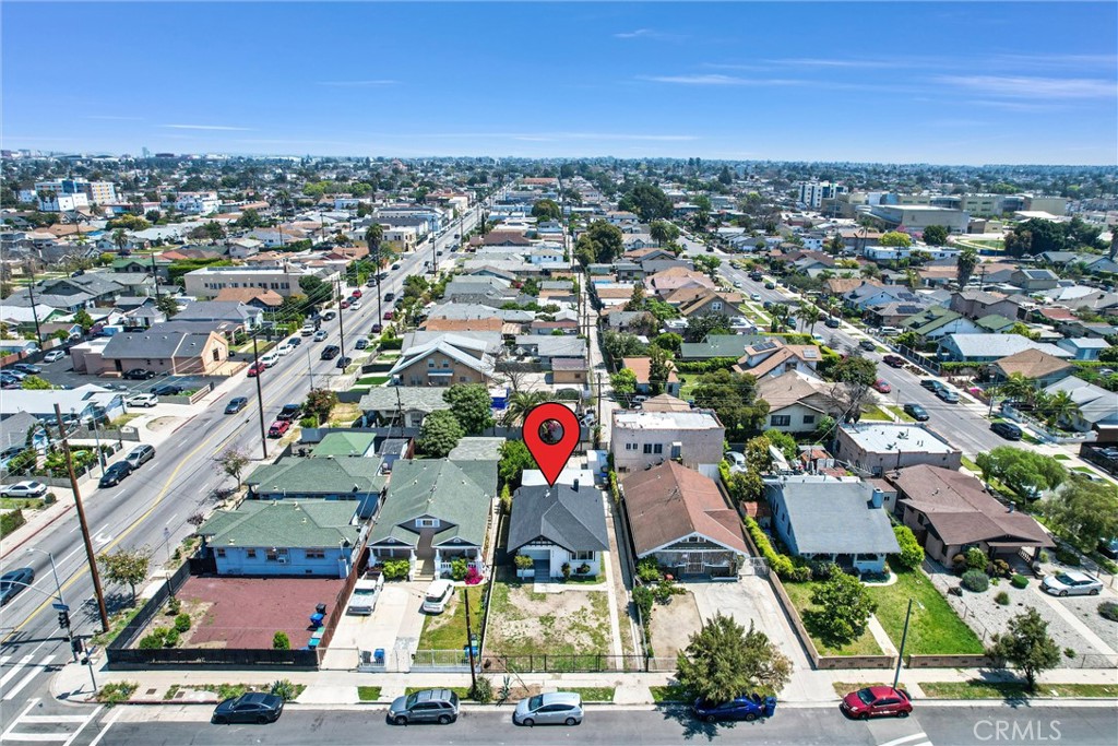 4412 S Gramercy Place