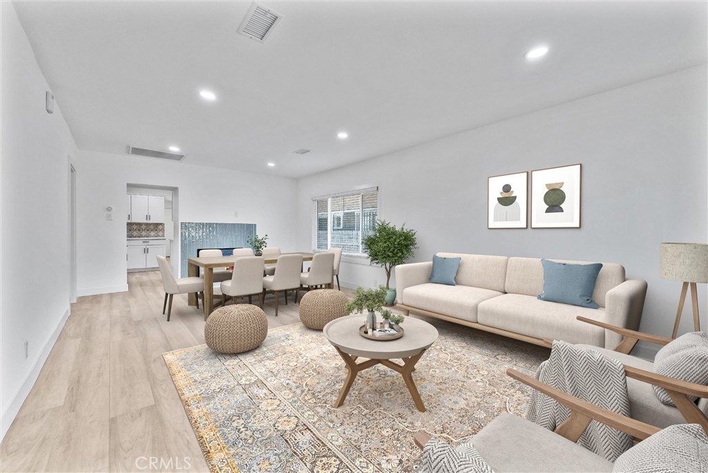 4412 S Gramercy Place