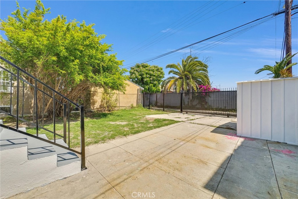 4412 S Gramercy Place