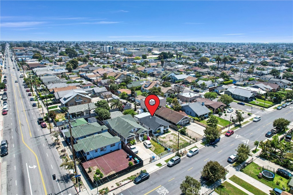 4412 S Gramercy Place