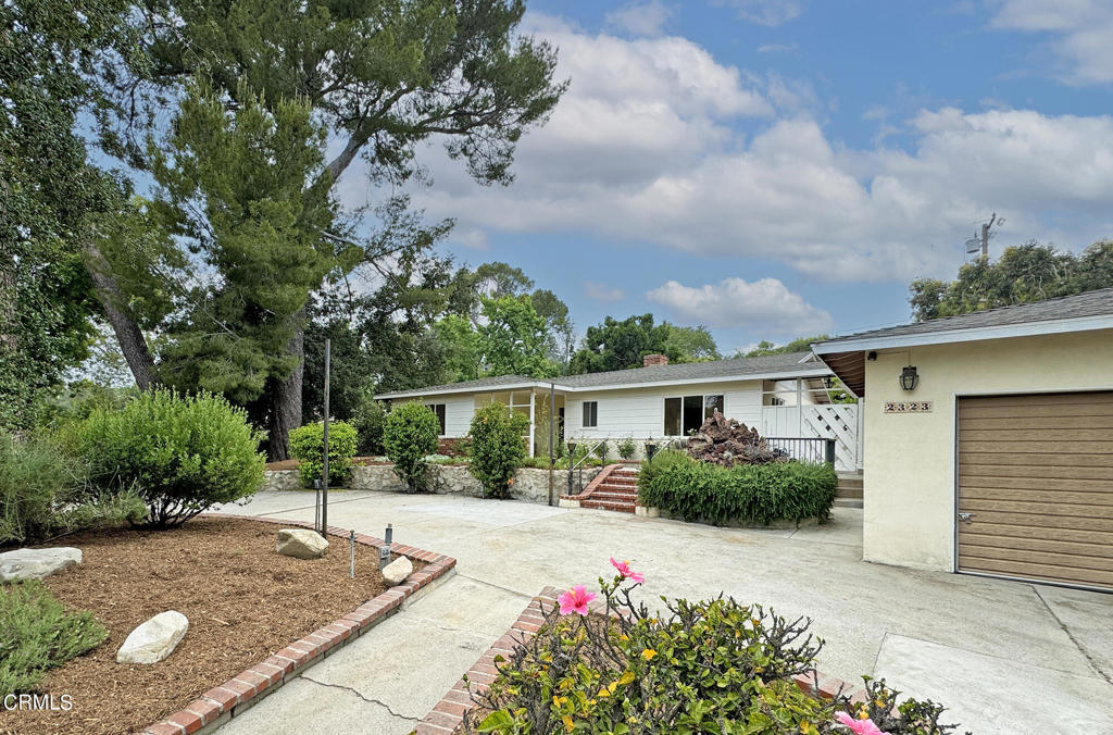 2323 El Moreno Street