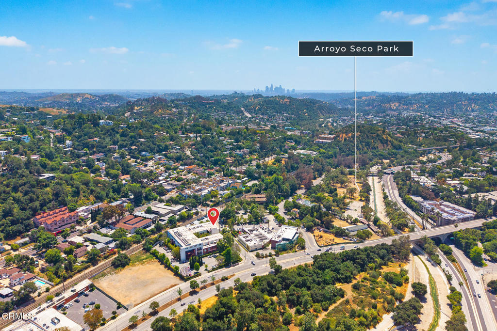 1010 Sycamore Avenue 213