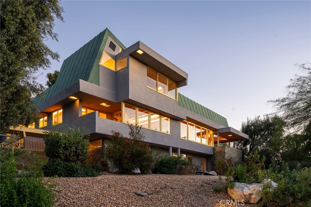 19950 Collier Street