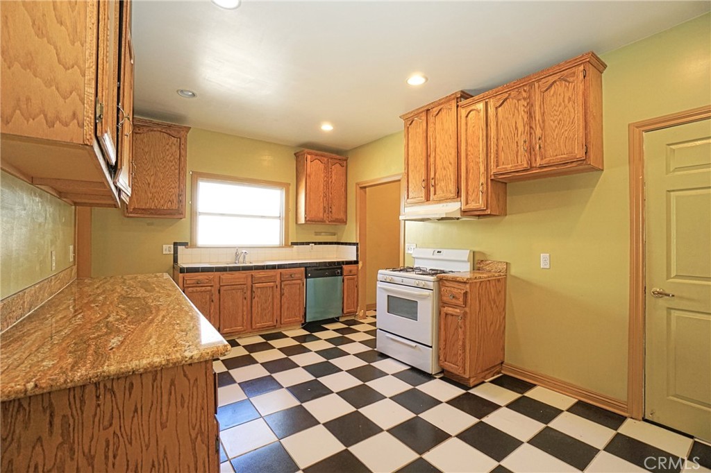 2114 San Clemente Avenue