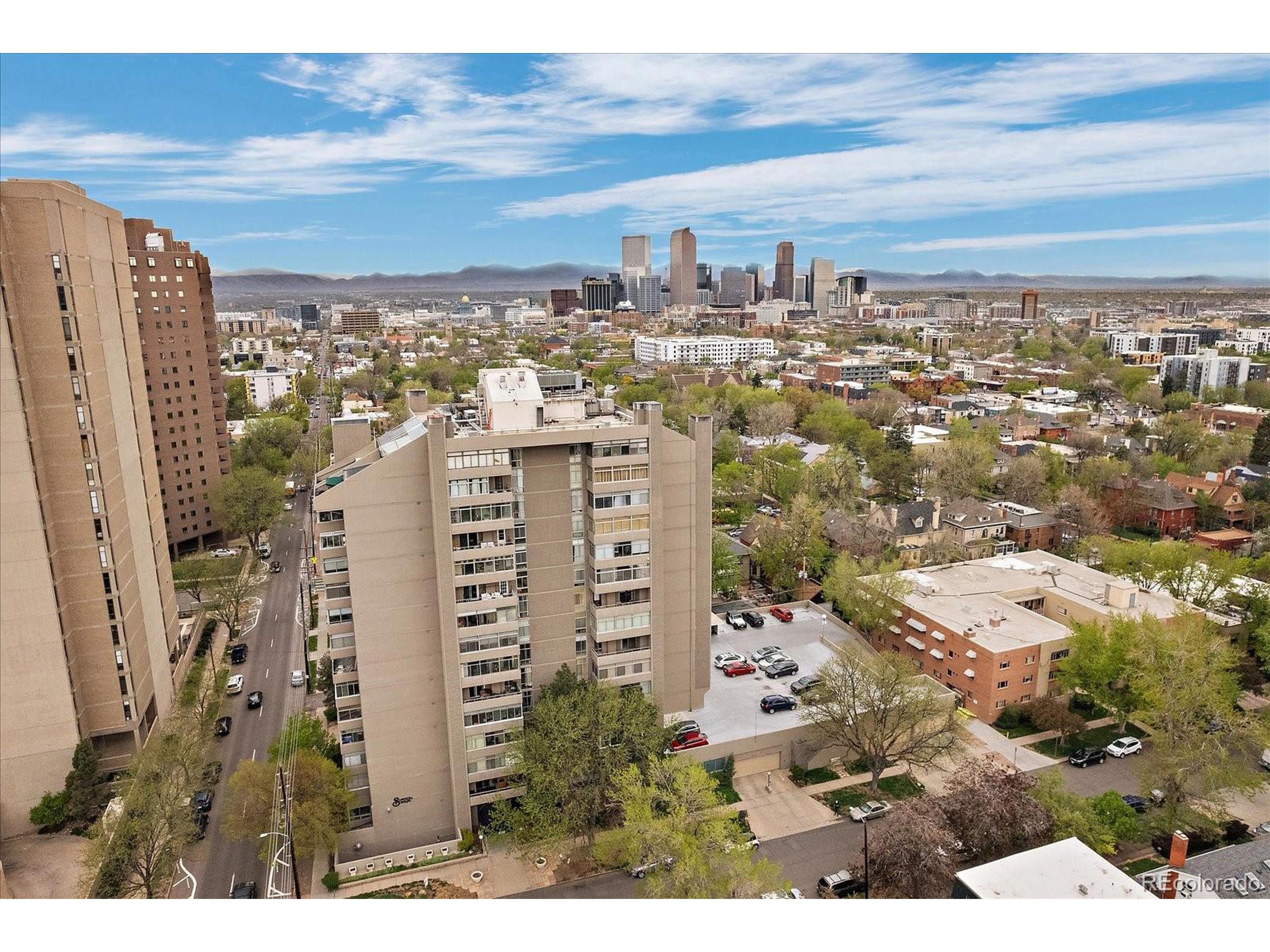 1313 N Williams St 1405