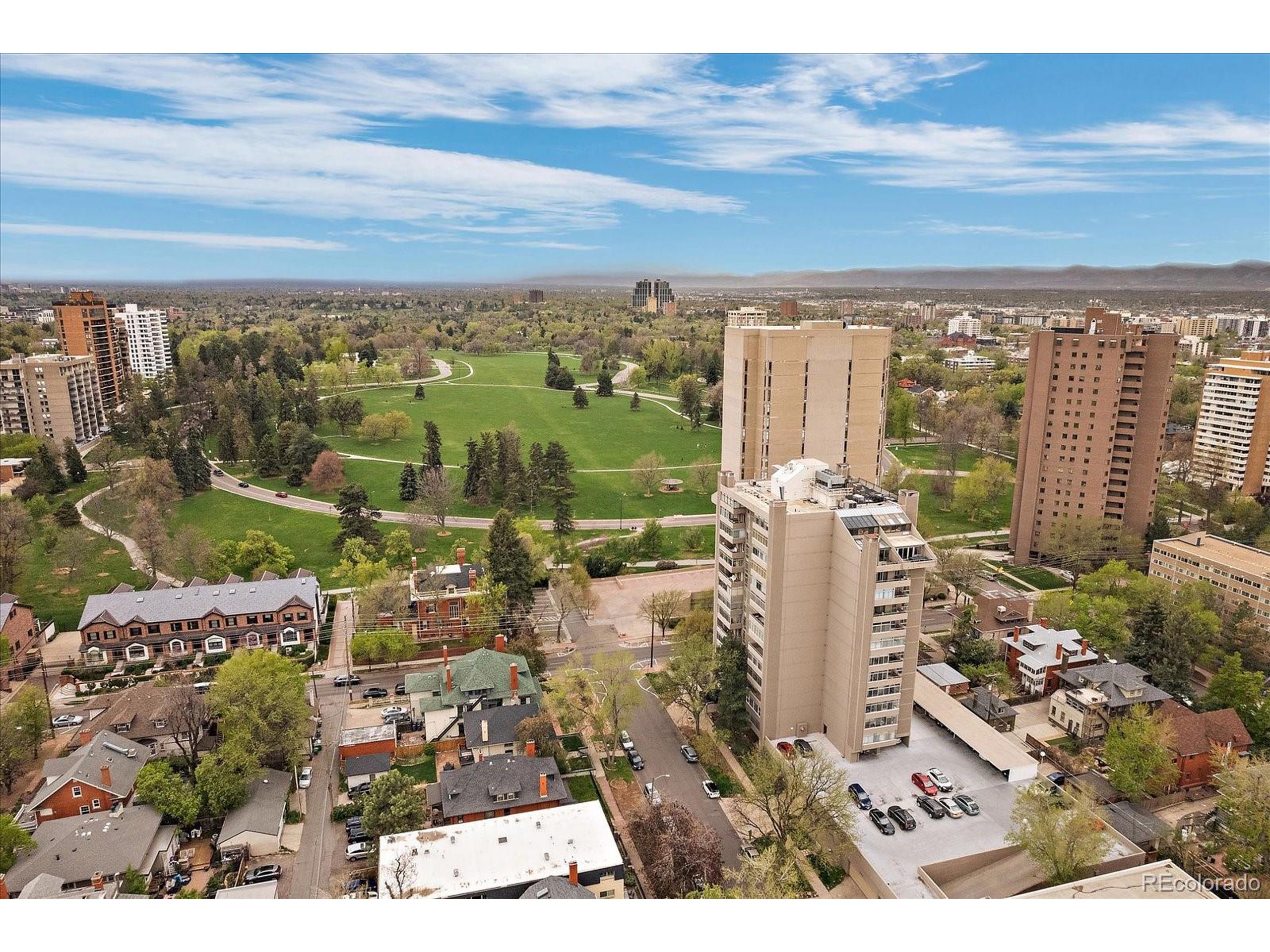 1313 N Williams St 1405