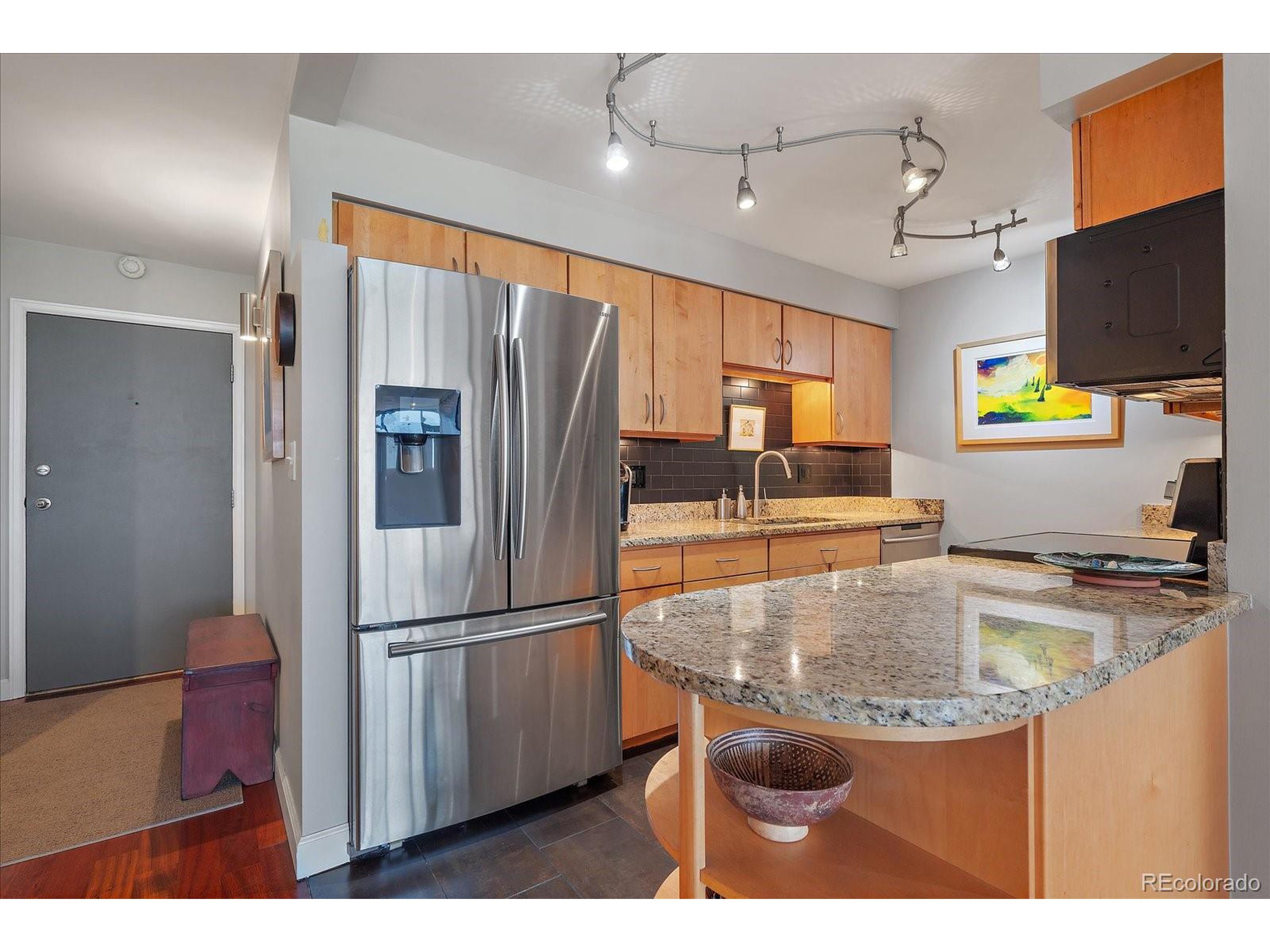 1313 N Williams St 1405