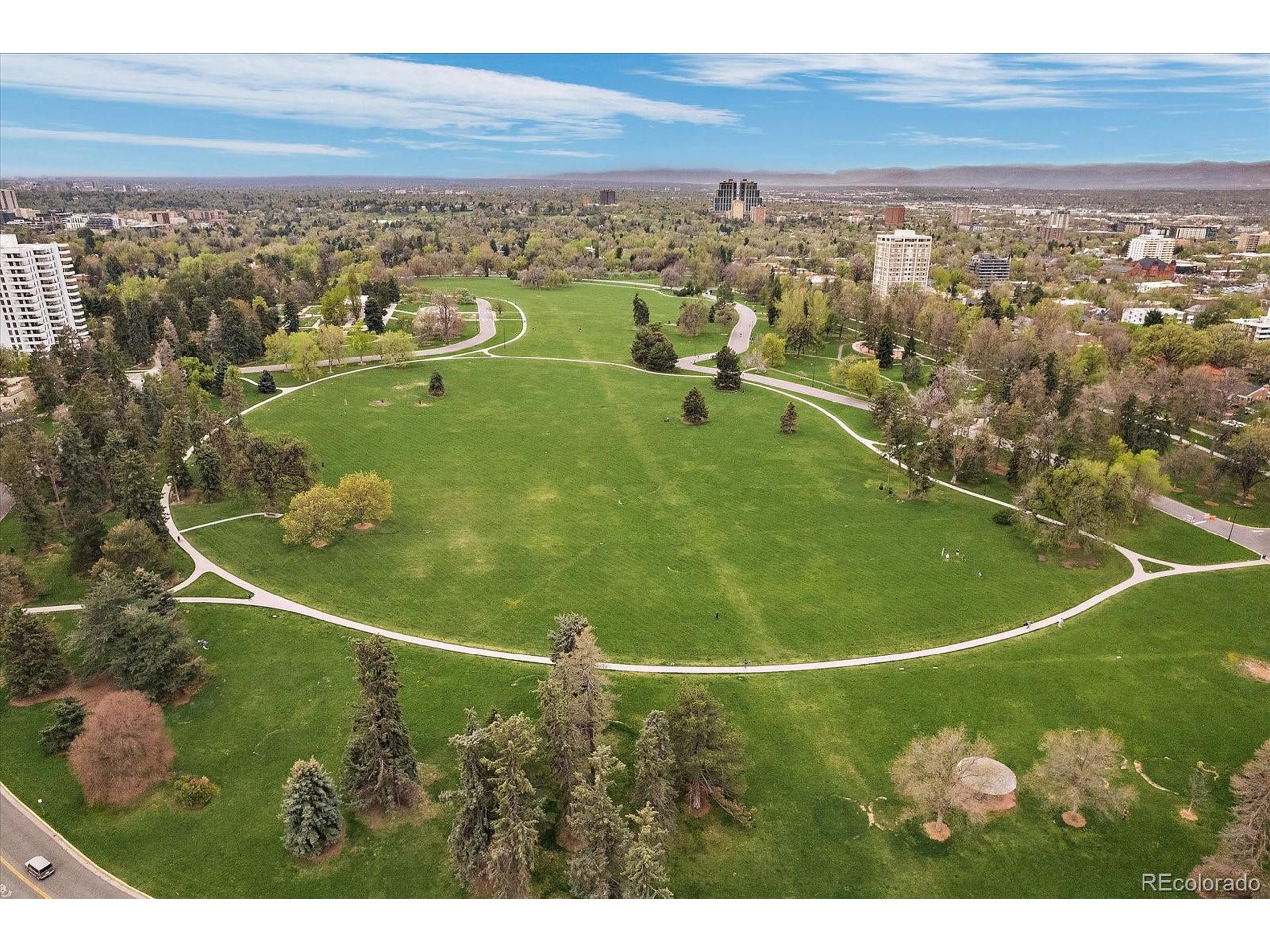 1313 N Williams St 1405