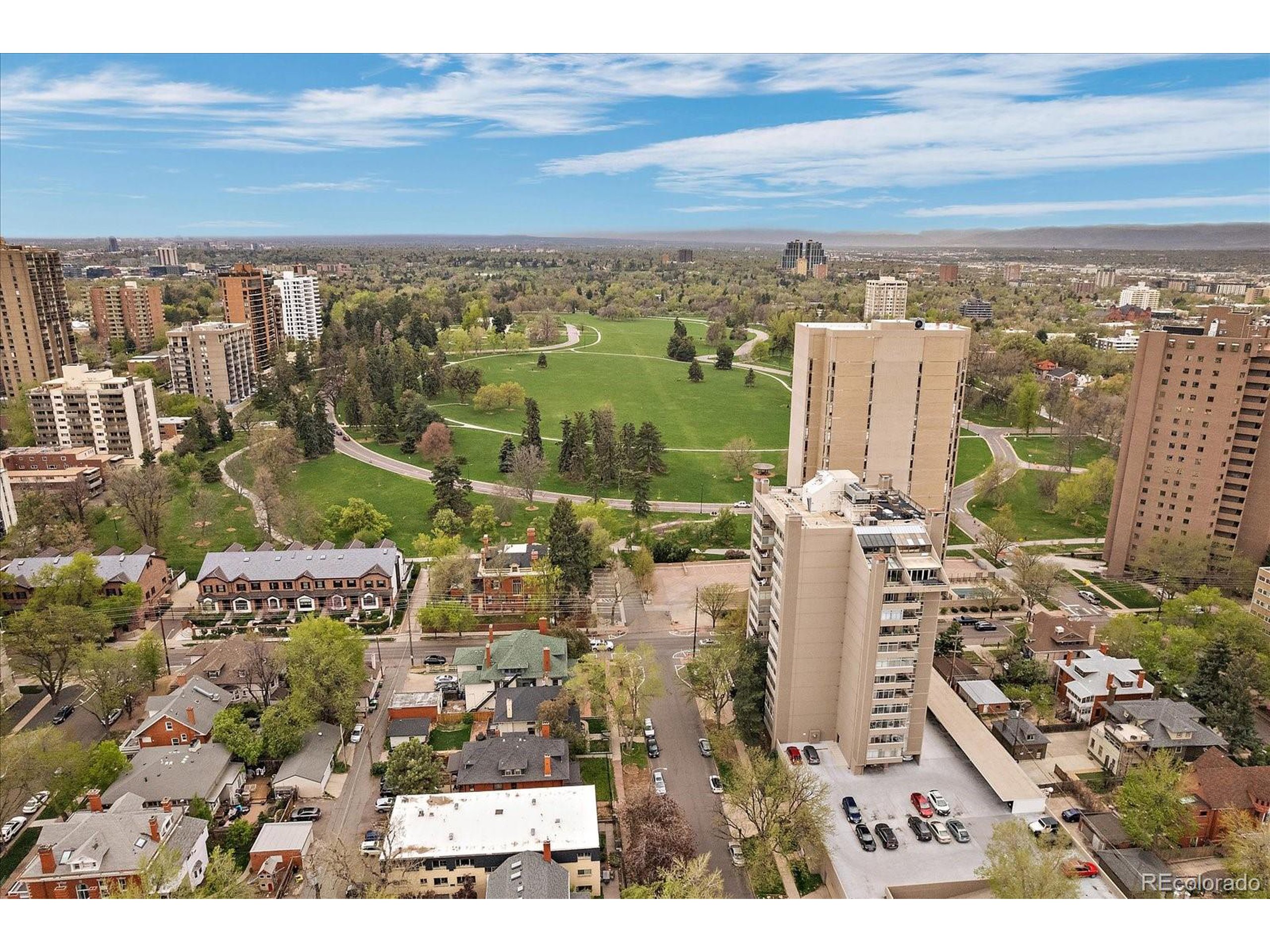 1313 N Williams St 1405