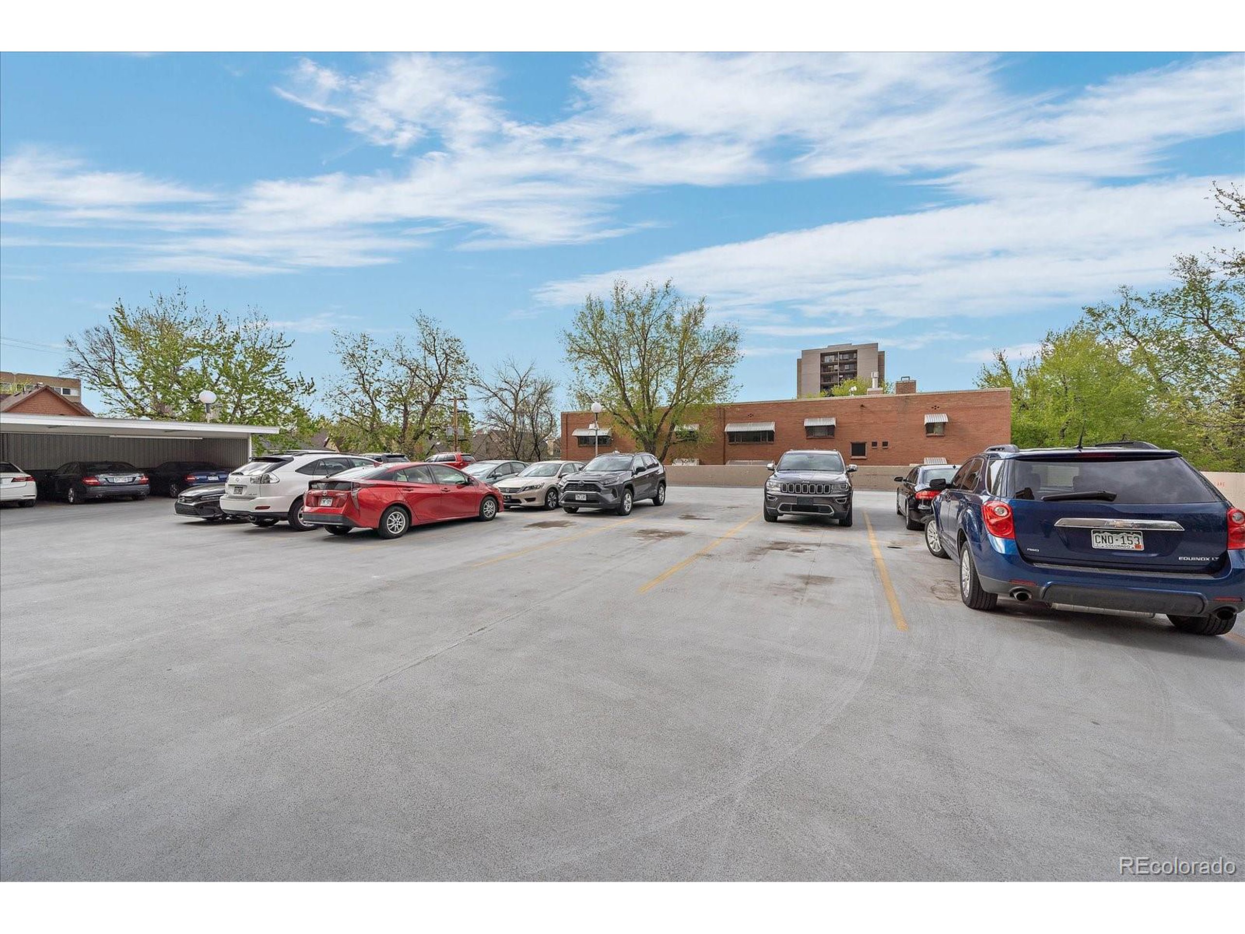 1313 N Williams St 1405