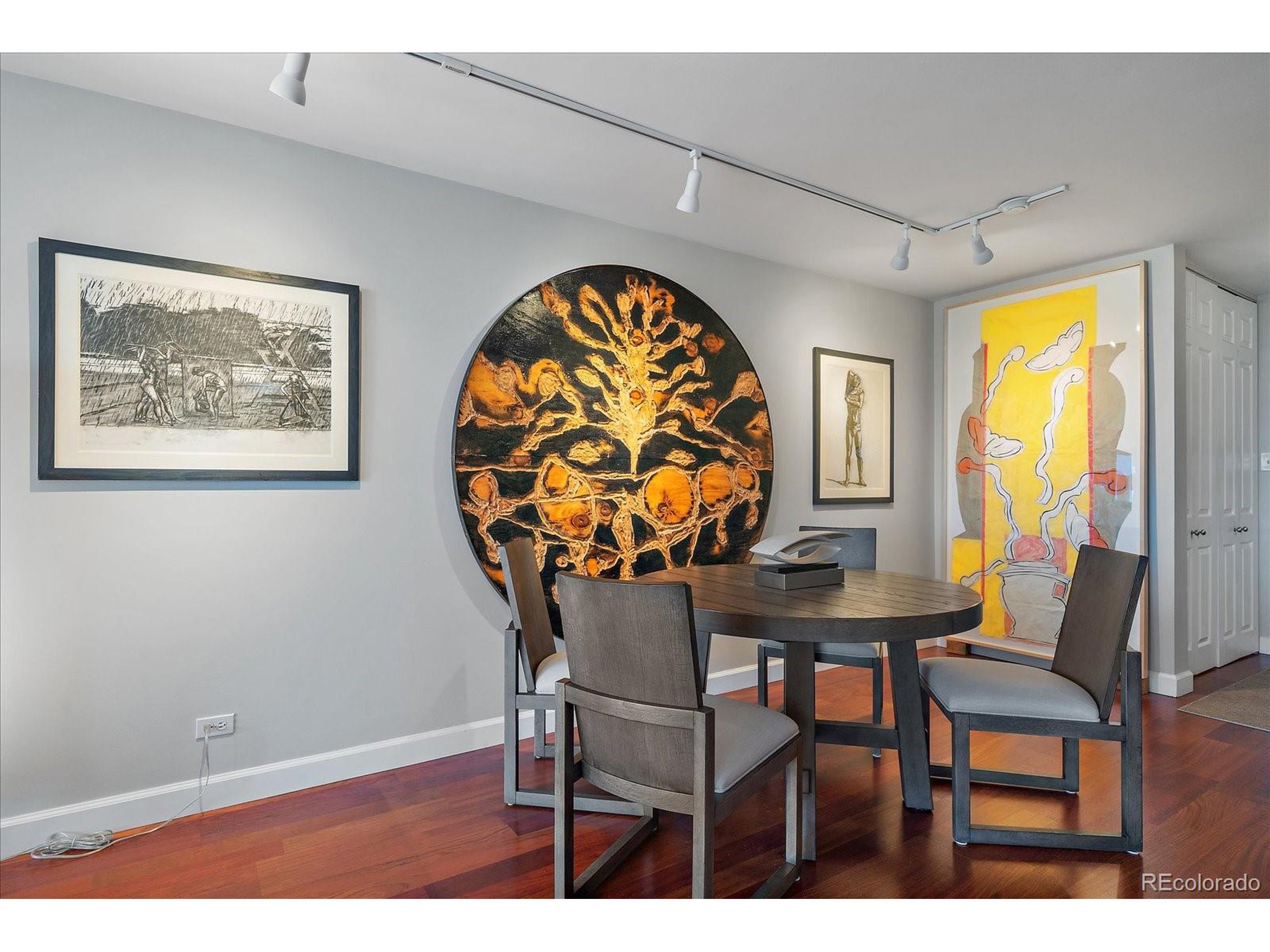 1313 N Williams St 1405