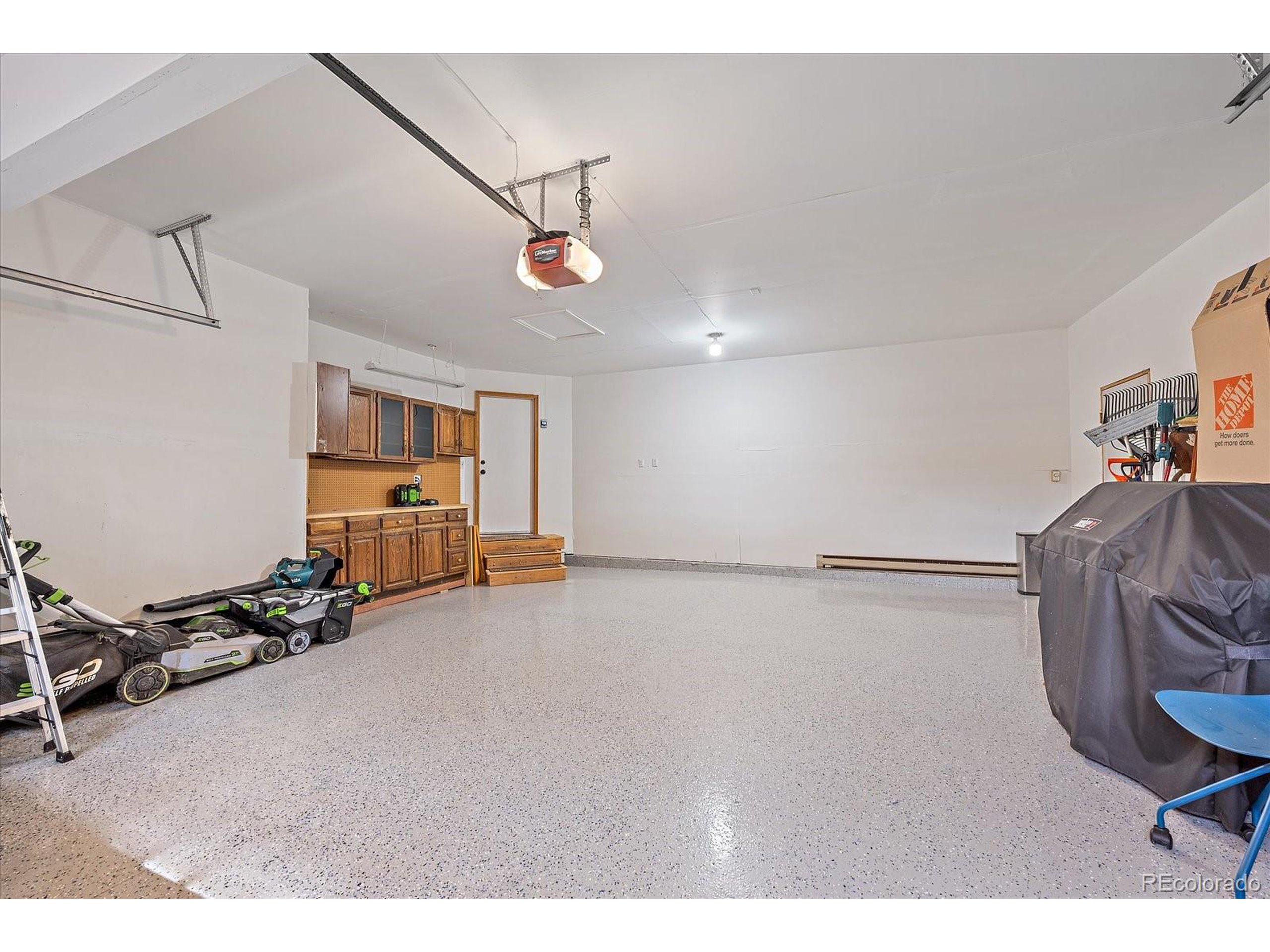 12879 W Aqueduct Ave