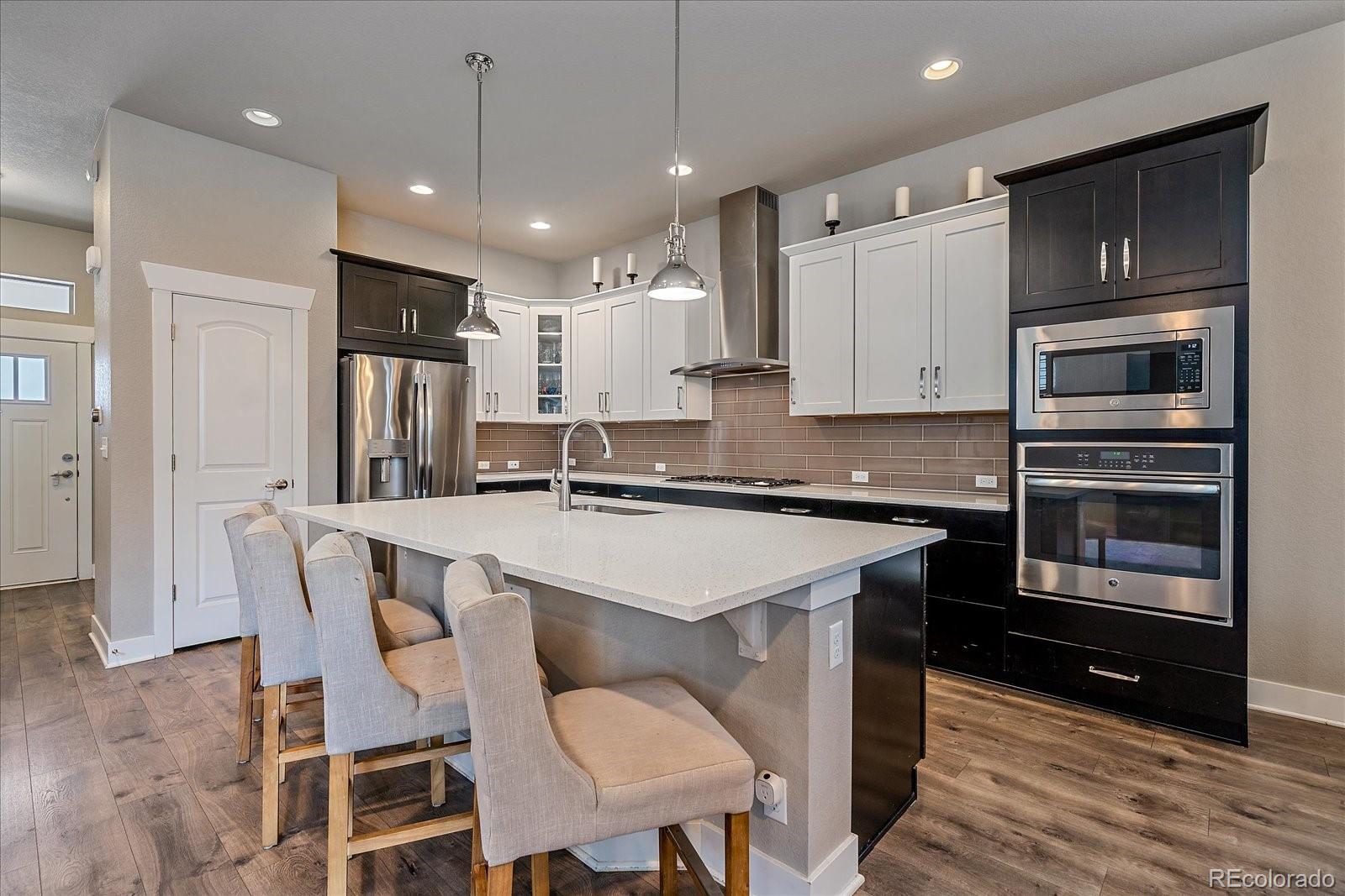8758 E 54th Place