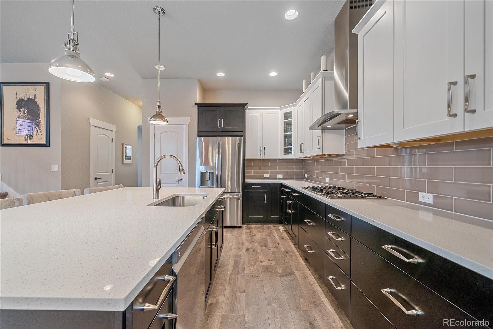 8758 E 54th Place