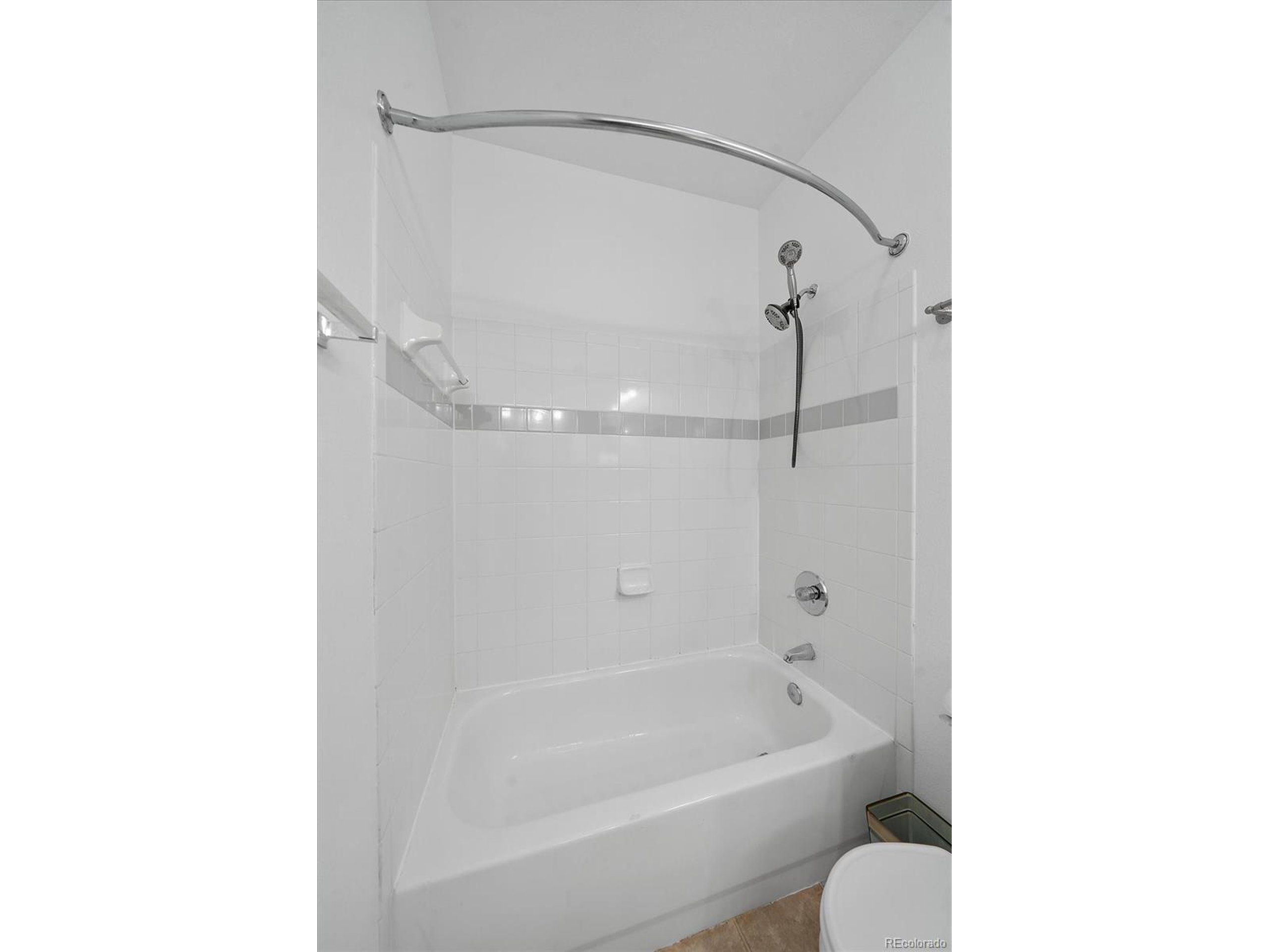 7483 S Quail Cir 636