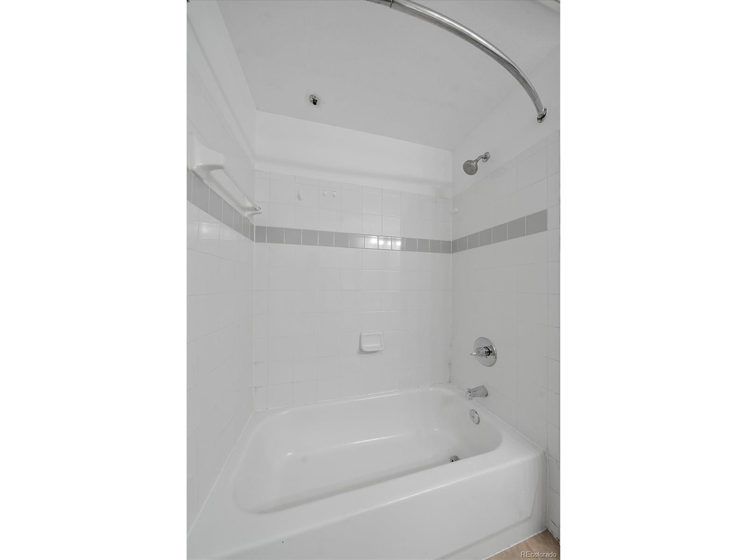 7483 S Quail Cir 636