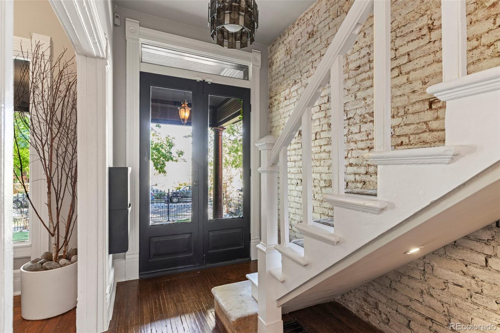 2242 N Emerson Street