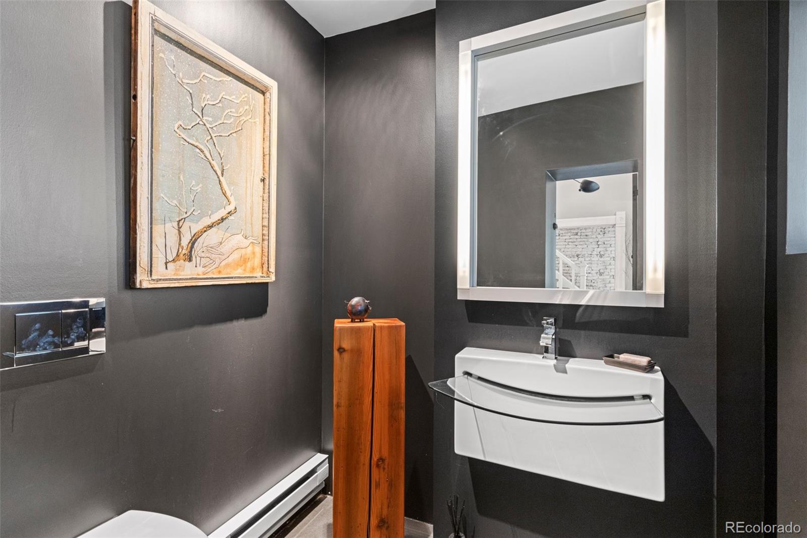 2242 N Emerson Street