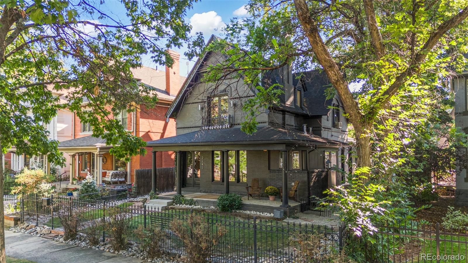 2242 N Emerson Street