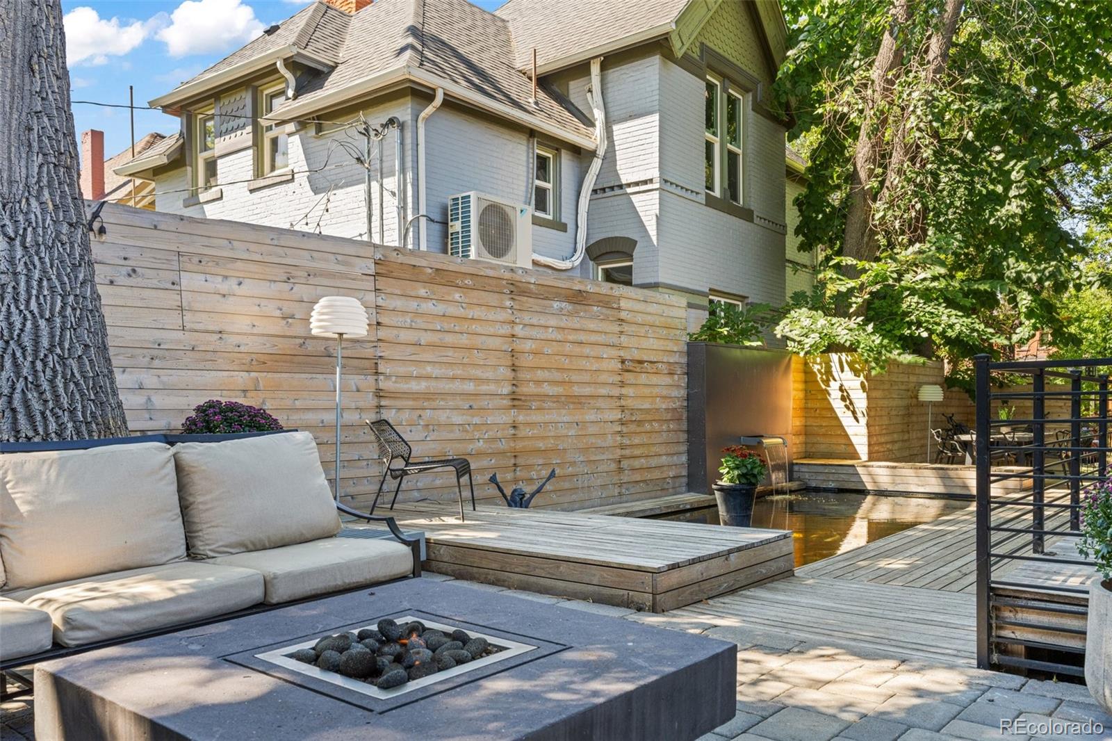 2242 N Emerson Street