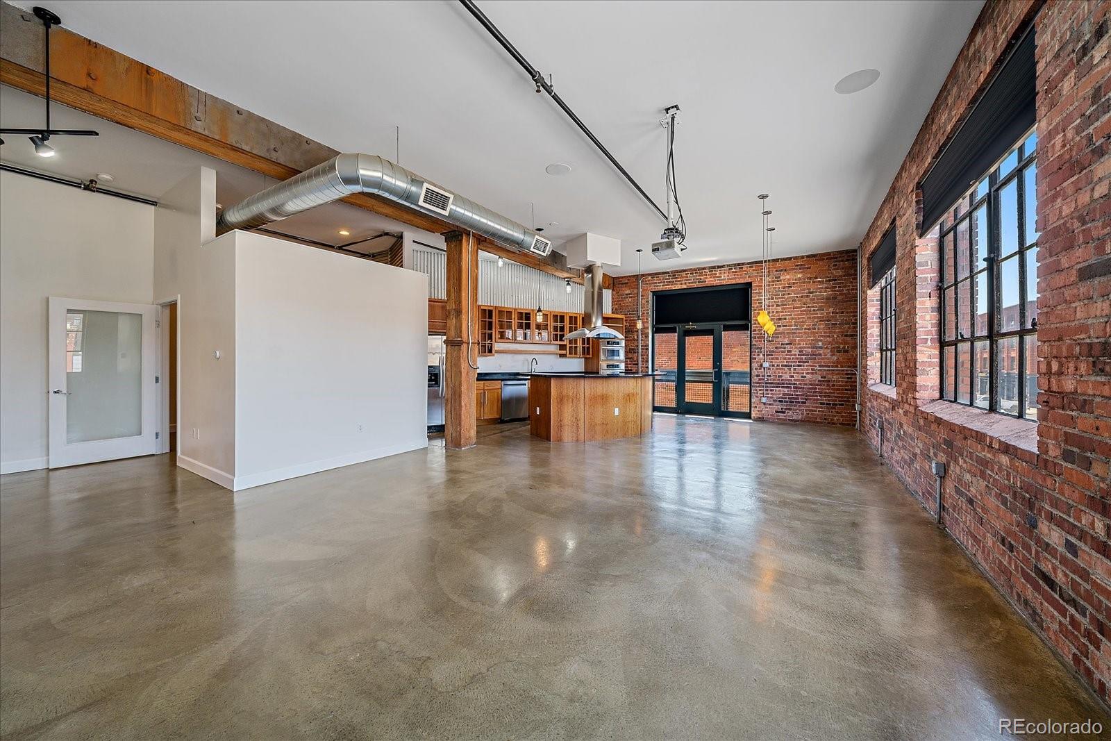 2500 Walnut Street Unit: 202