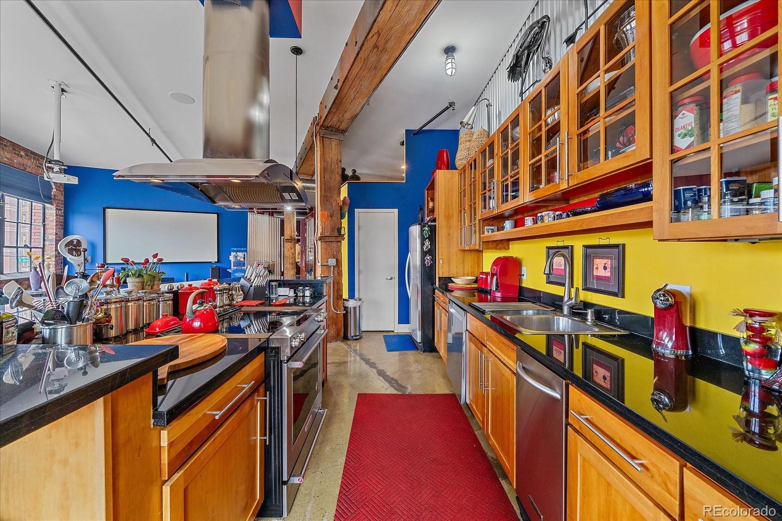 2500 Walnut Street Unit: 202