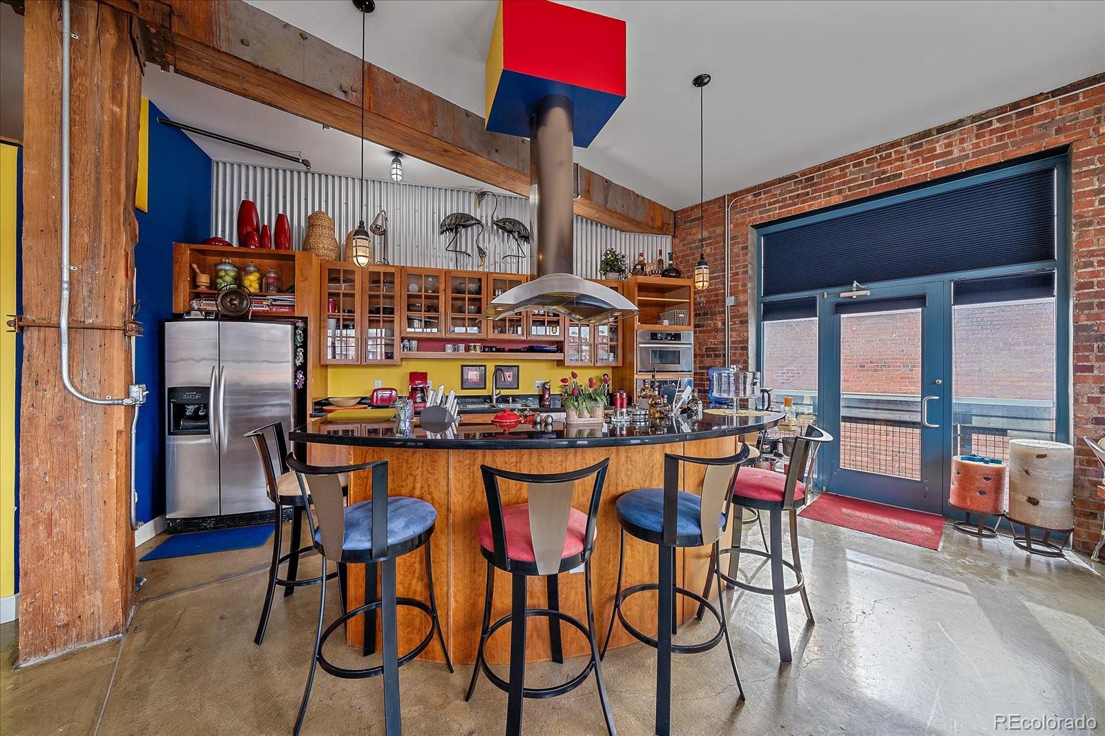 2500 Walnut Street Unit: 202