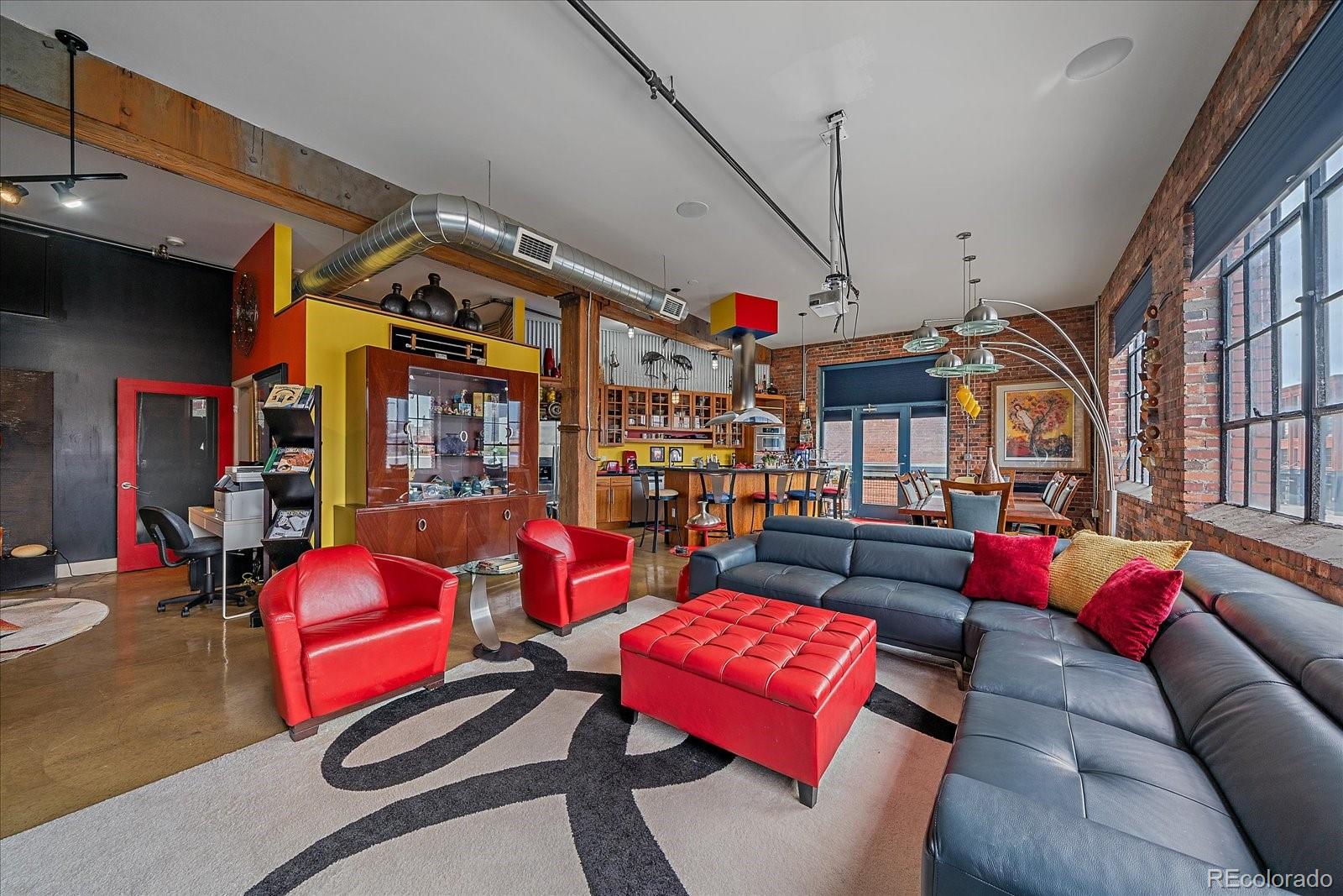 2500 Walnut Street Unit: 202