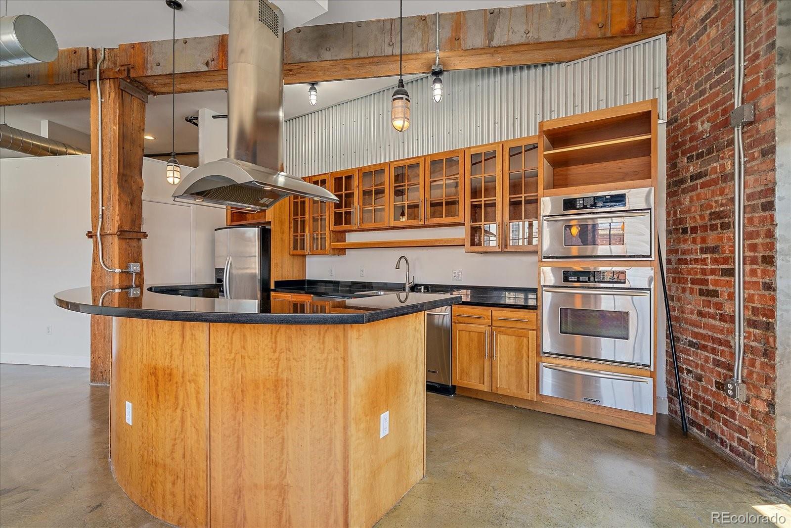 2500 Walnut Street Unit: 202