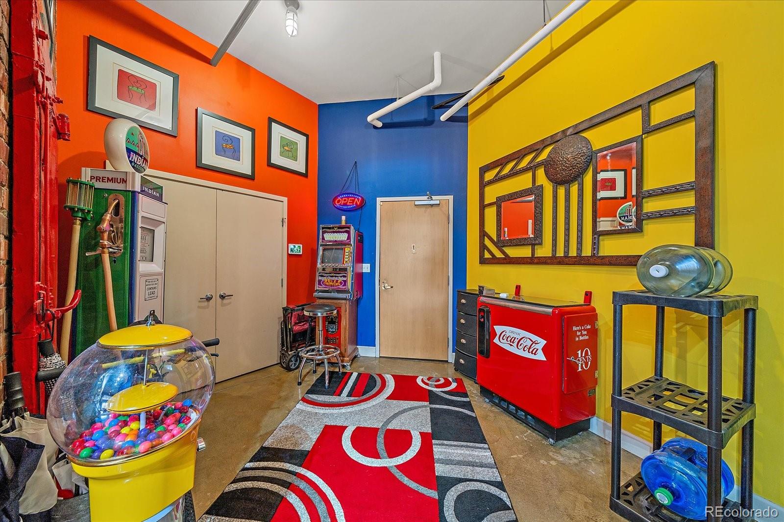 2500 Walnut Street Unit: 202