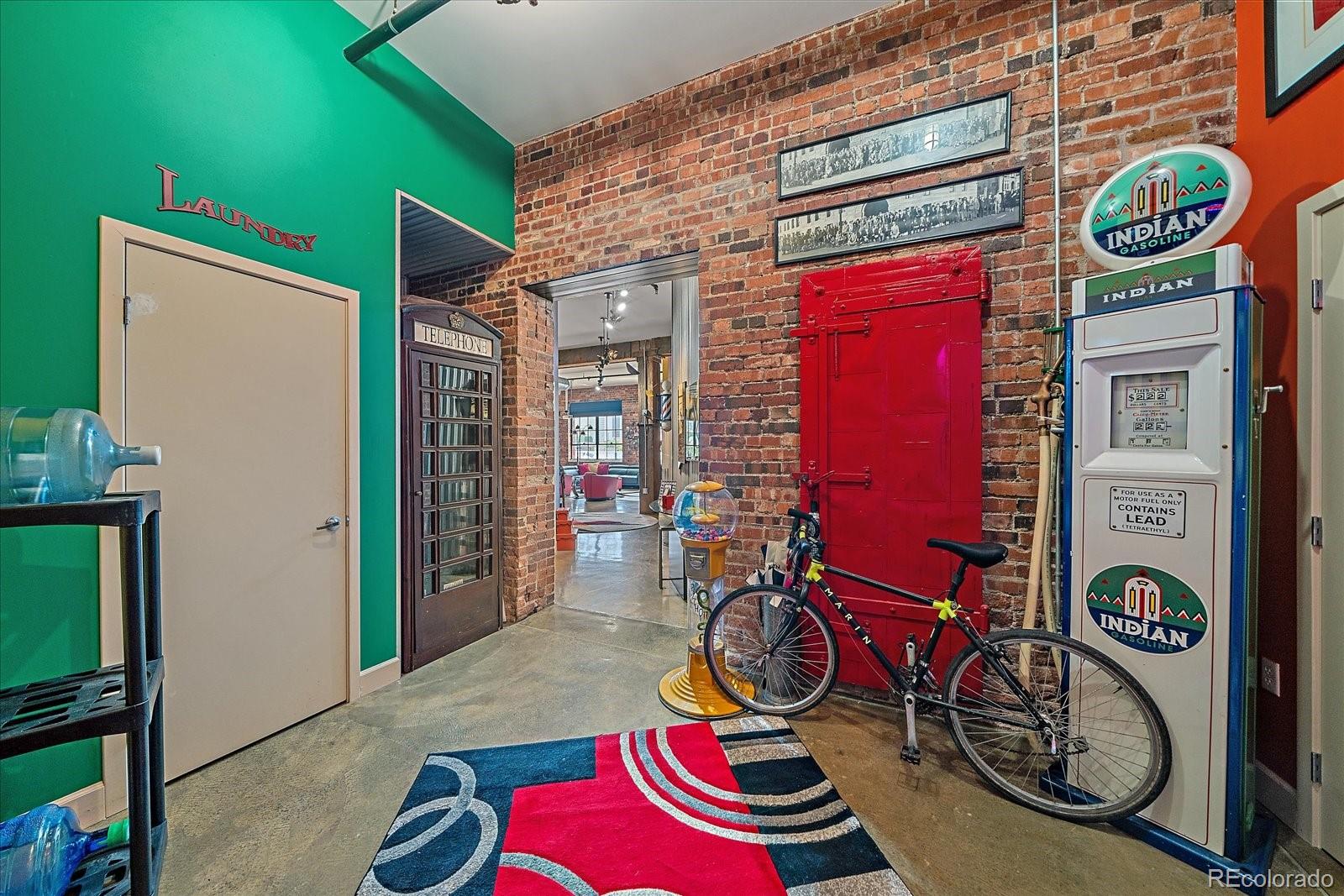 2500 Walnut Street Unit: 202