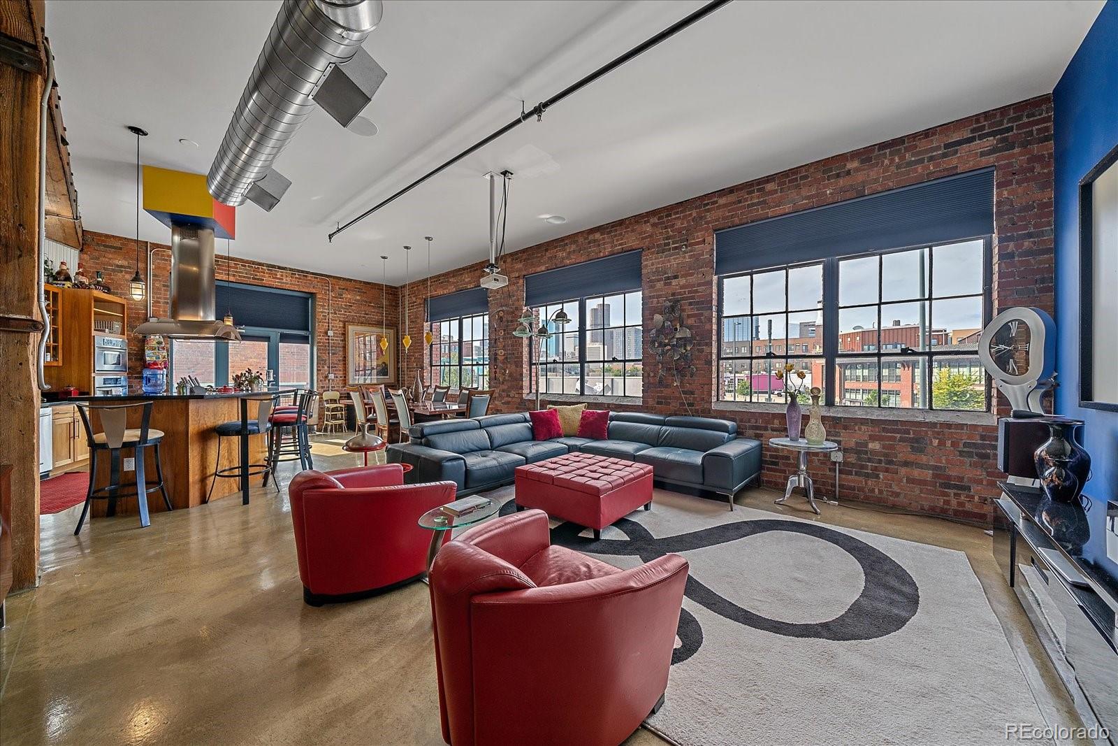 2500 Walnut Street Unit: 202