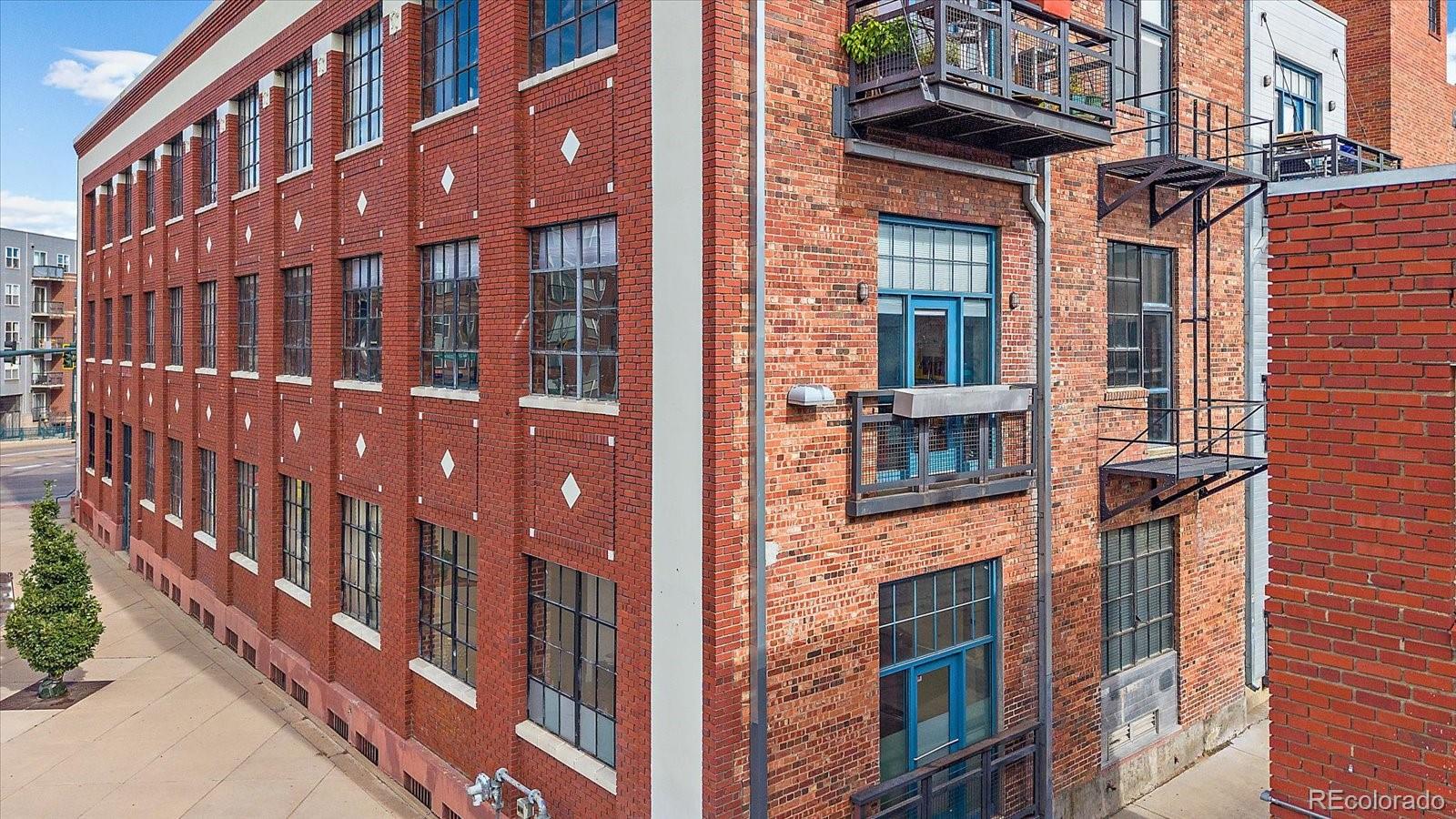 2500 Walnut Street Unit: 202