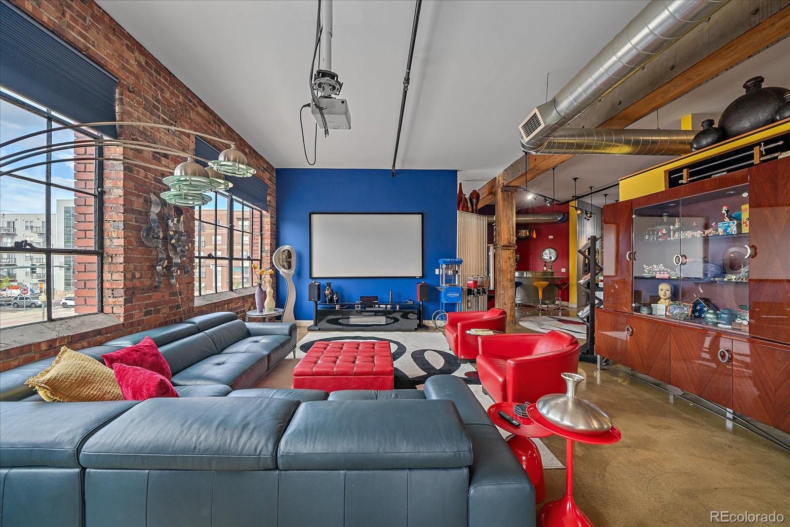 2500 Walnut Street Unit: 202