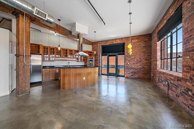 2500 Walnut Street Unit: 202