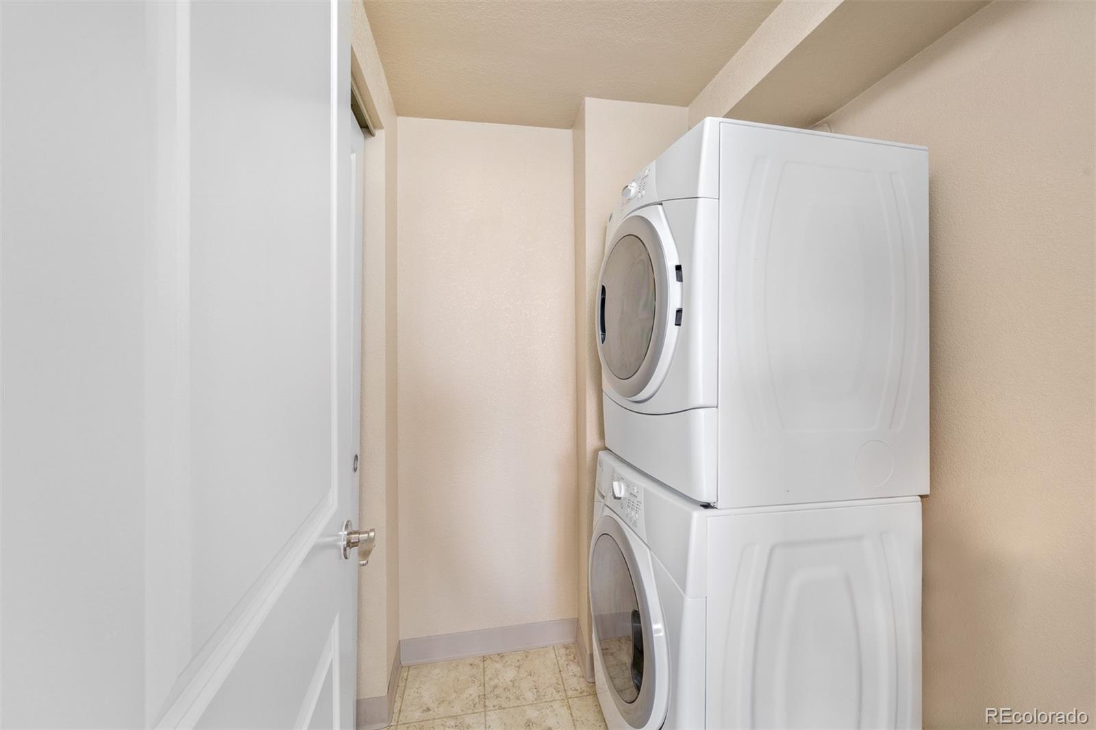 1150 Vine Street Unit: 404