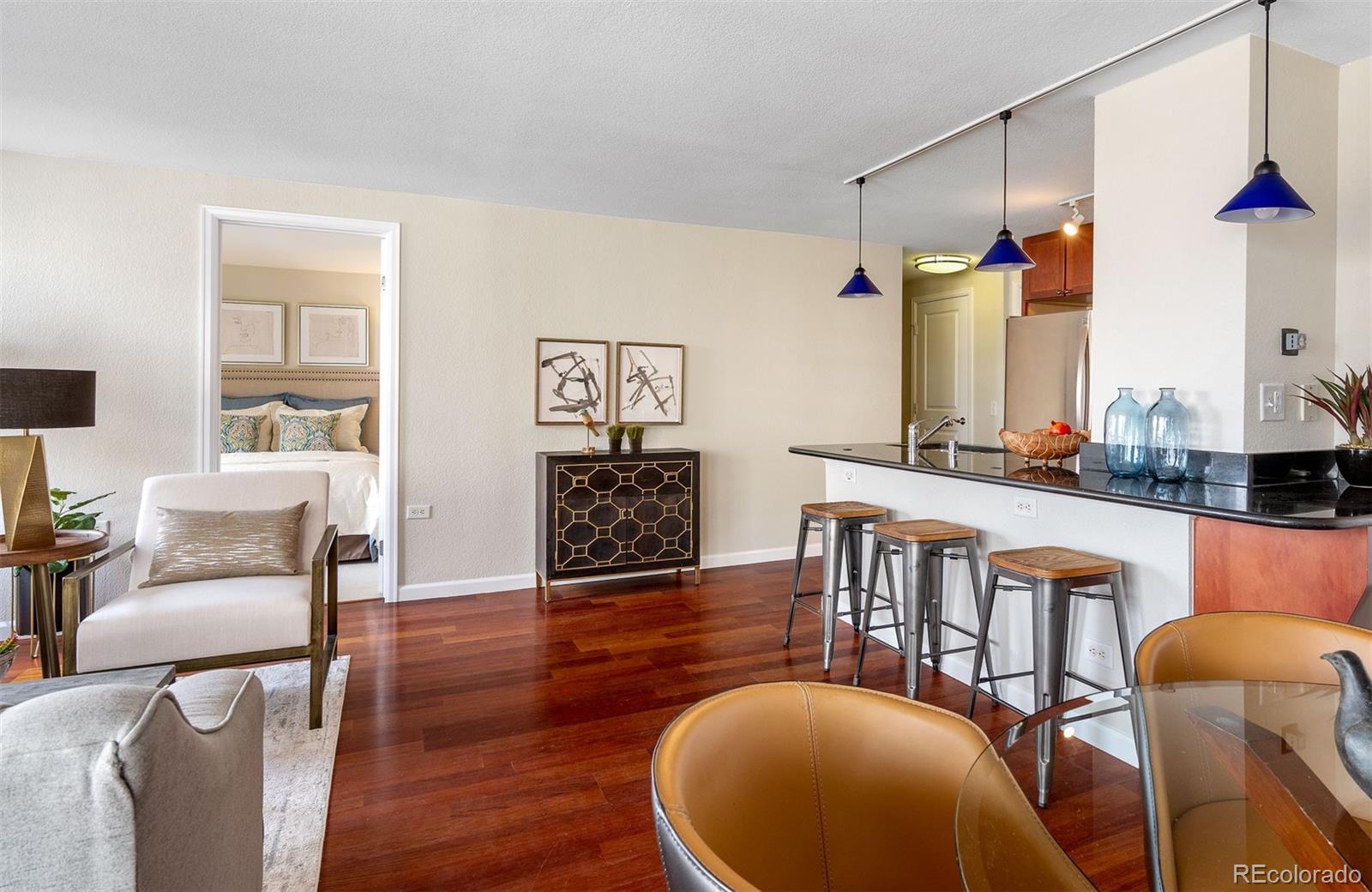 1150 Vine Street Unit: 404