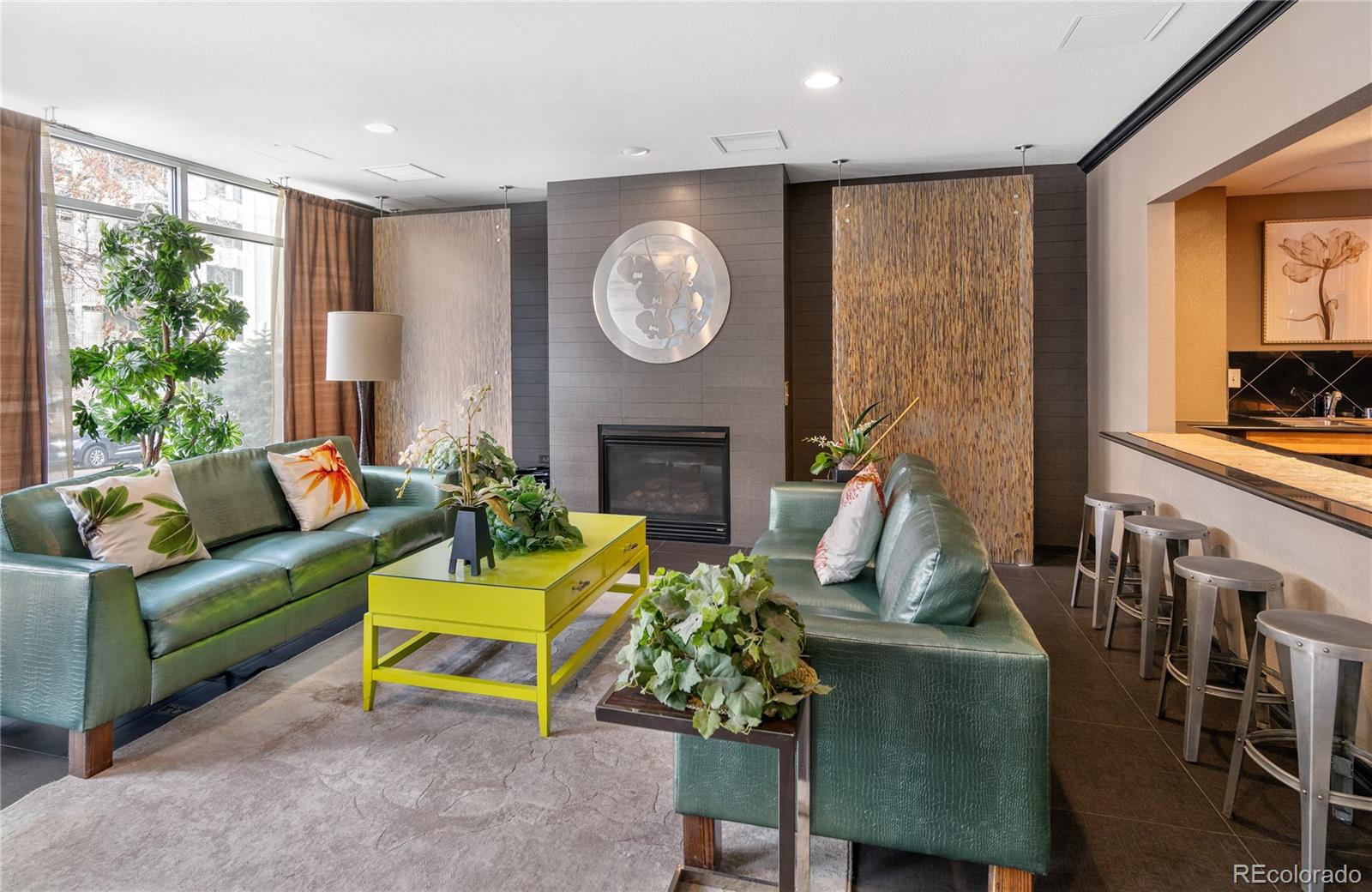 1150 Vine Street Unit: 404