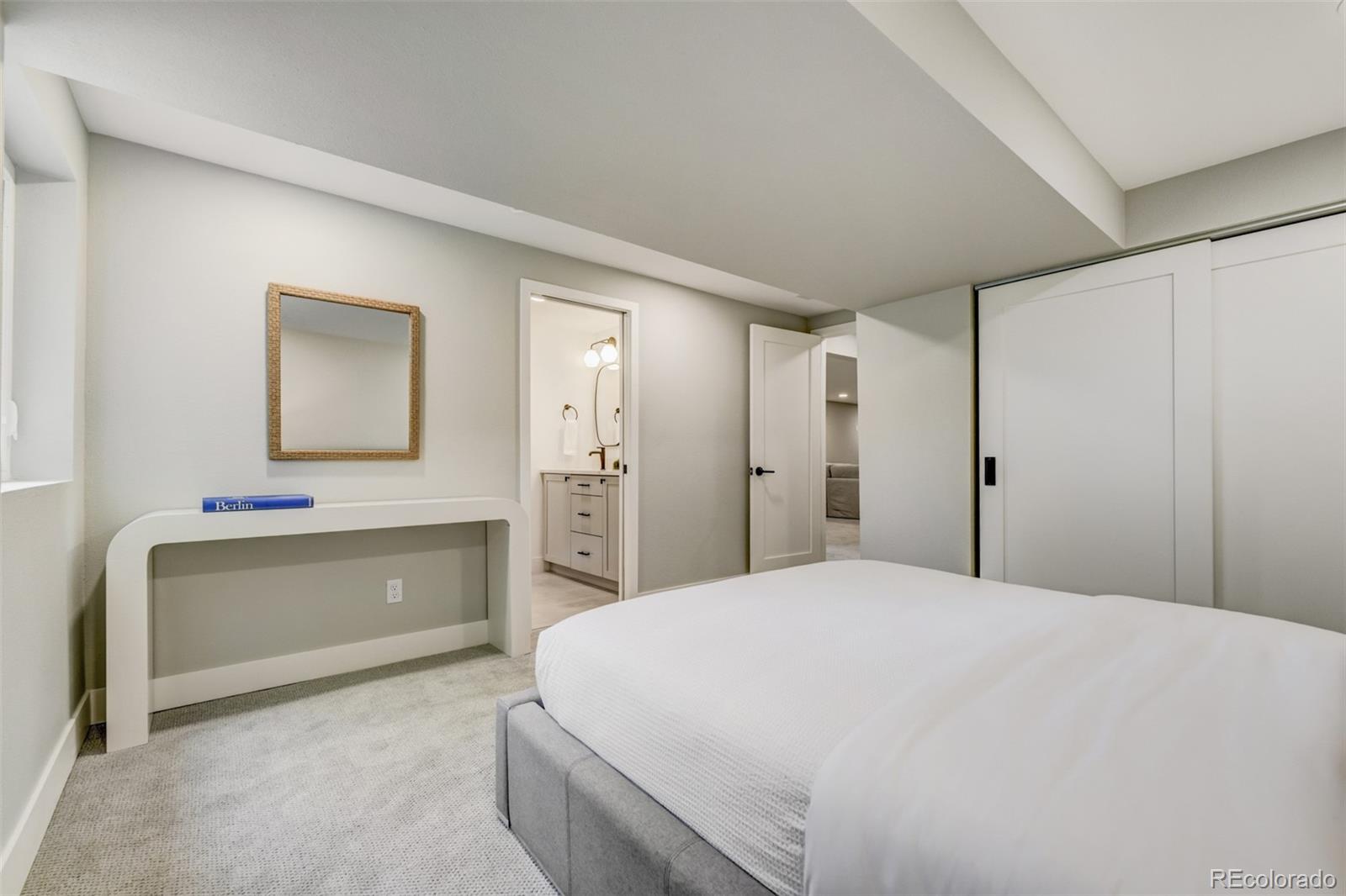 5985 S Leyden Street