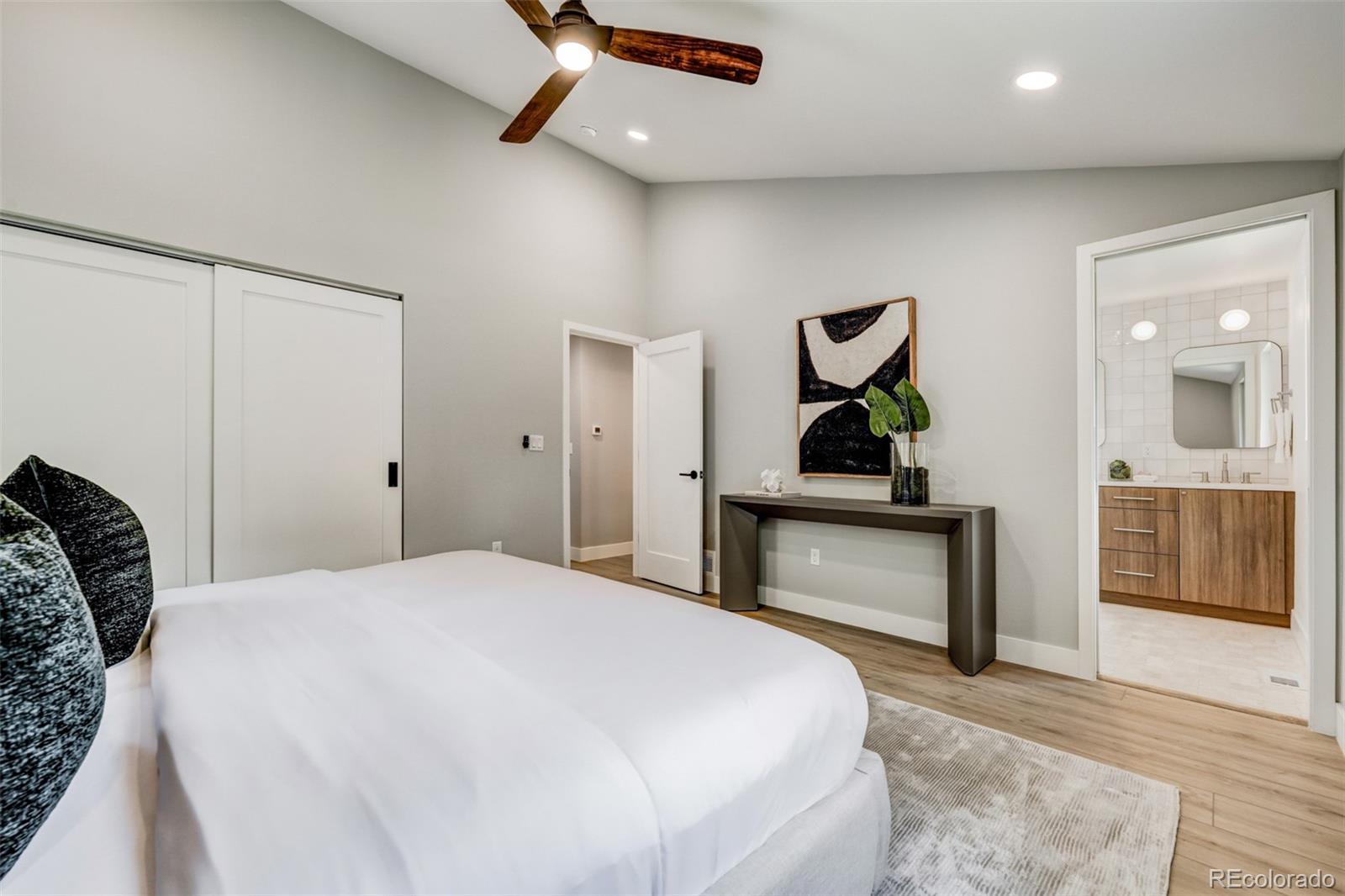 5985 S Leyden Street