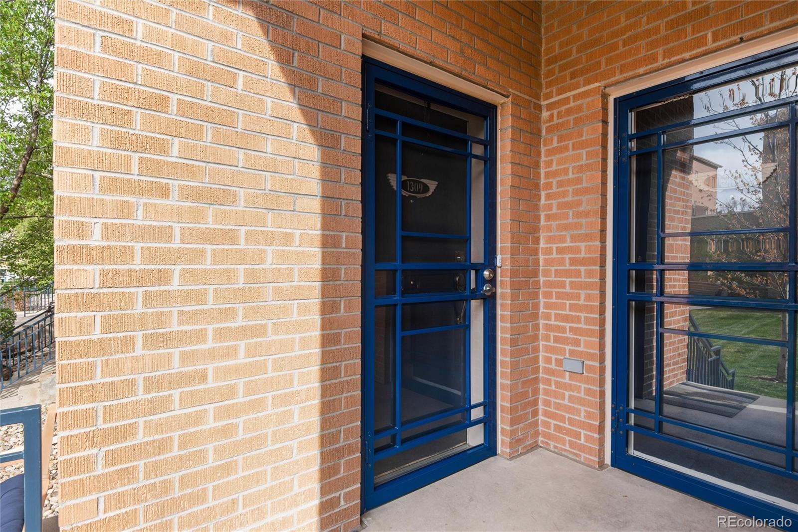 190 Roslyn Street Unit: 1309