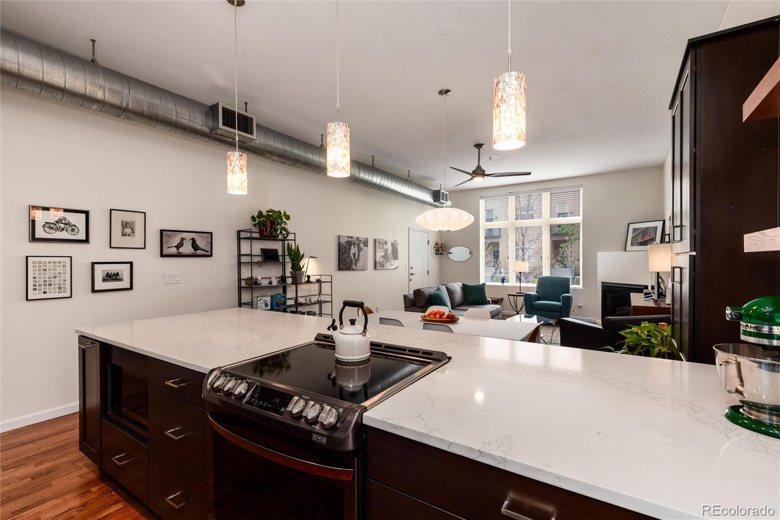 190 Roslyn Street Unit: 1309