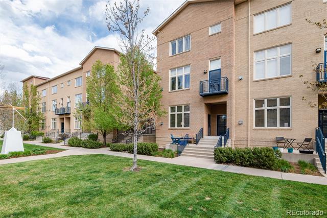 190 Roslyn Street Unit: 1309