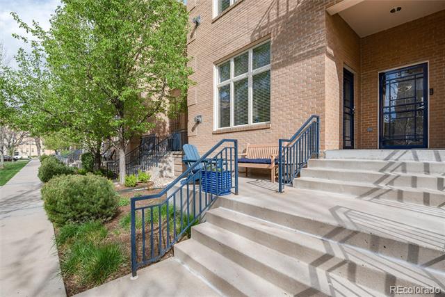 190 Roslyn Street Unit: 1309