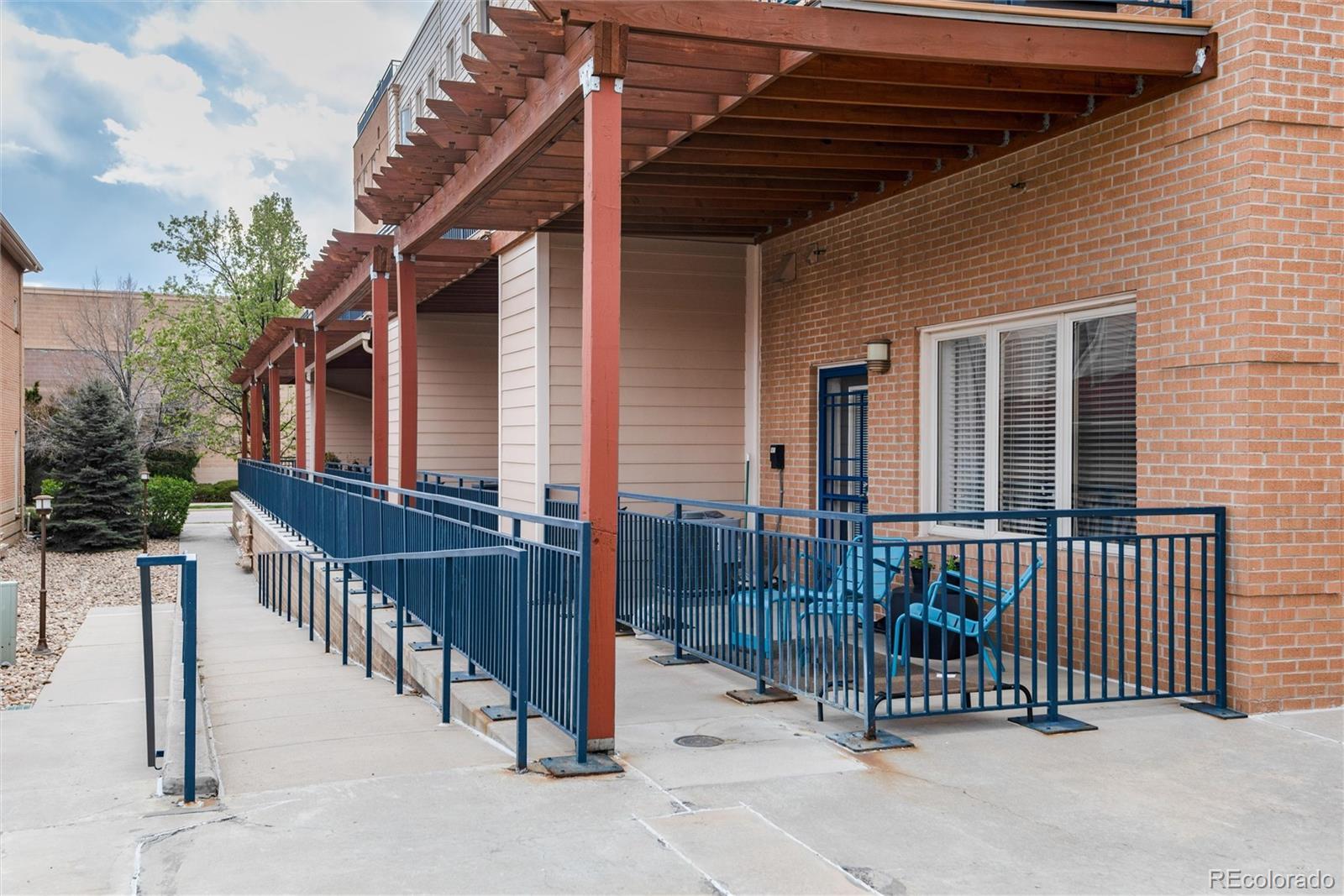 190 Roslyn Street Unit: 1309