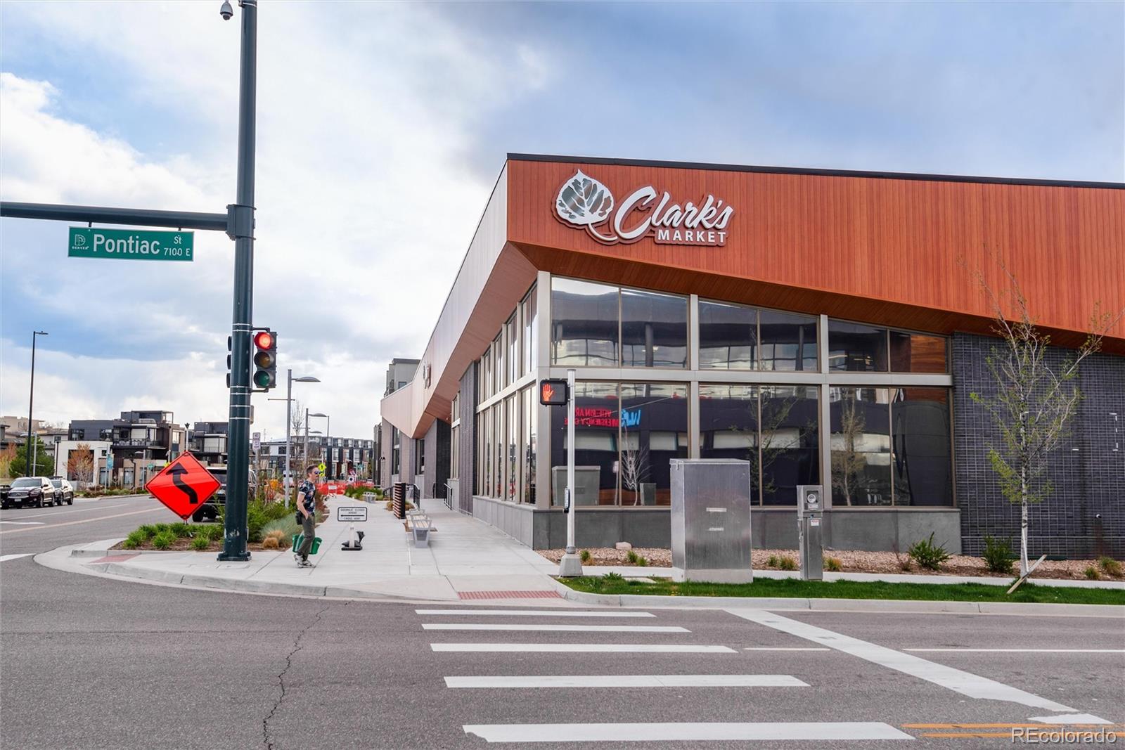 190 Roslyn Street Unit: 1309