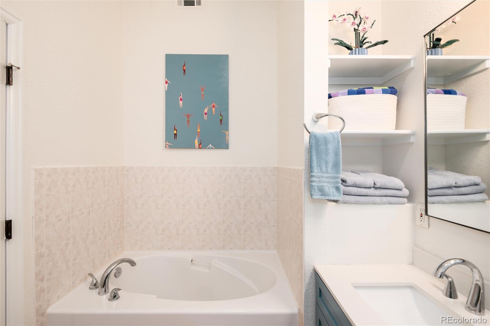 190 Roslyn Street Unit: 1309